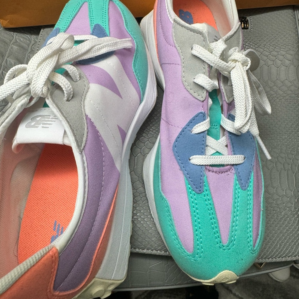 NEW BALANCE WMNS 327 'DARK VIOLET SUMMER JADE'